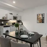 Ξενοδοχείο με διαμερίσματα Bright Klusetor 4*