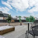 Bright Klusetor Aparthotel