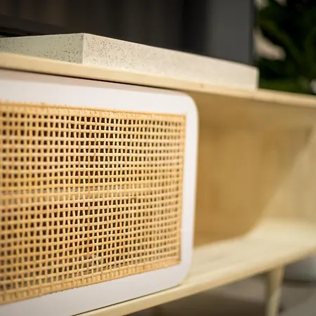 Bright Klusetor Apartahotel