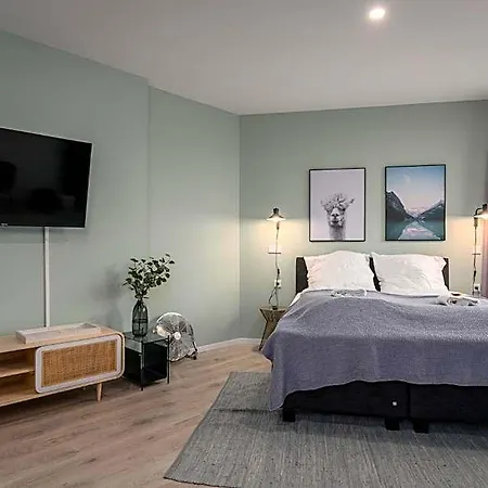 Bright Klusetor Aparthotel 4*