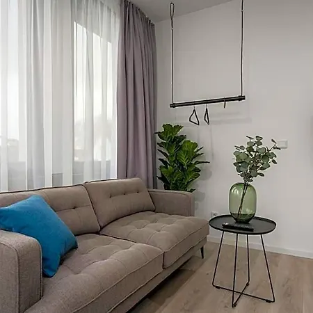 Bright Klusetor 4*