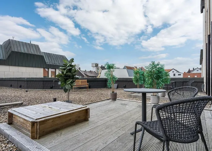 Bright Klusetor Aparthotel